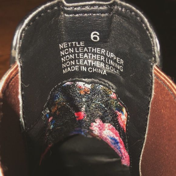 Black Nettle Lipstik Boots - Picture 3 of 3